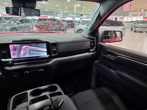 Certified 2022 GMC Sierra 1500 Elevation AWD/4WD image 17