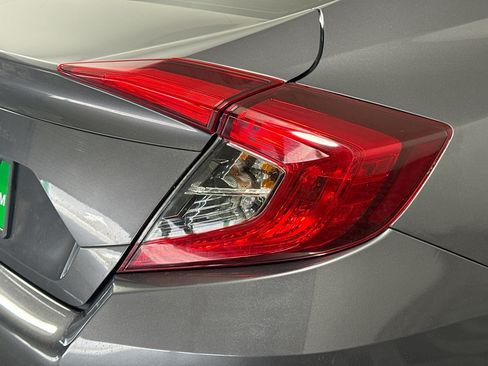 Used 2018 Honda Civic EX image 34
