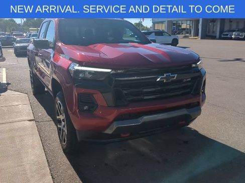 Used 2023 Chevrolet Colorado Z71 w/ Z71 Convenience Package 2 AWD/4WD image 10