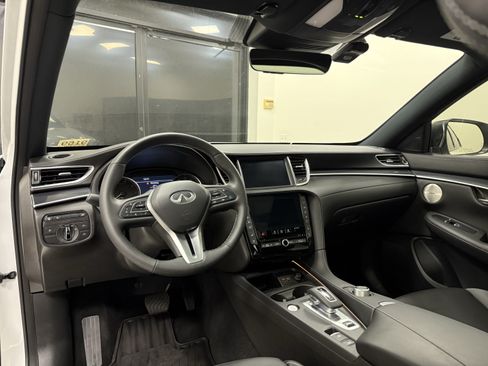 Certified 2025 INFINITI QX50 Sport AWD/4WD image 17