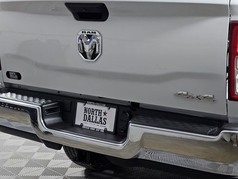 Used 2024 RAM 2500 Tradesman w/ Chrome Appearance Group AWD/4WD image 6