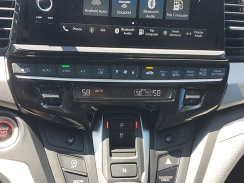 Used 2025 Honda Odyssey EX-L image 30