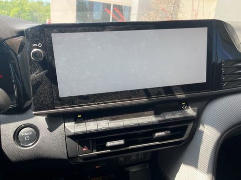 Used 2025 Toyota Camry SE w/ Multimedia Upgrade Package image 13