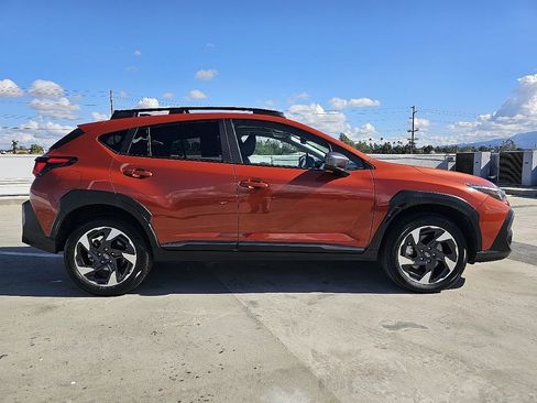 Certified 2024 Subaru Crosstrek 2.5i Limited w/ Crosstrek Mirror Package image 9