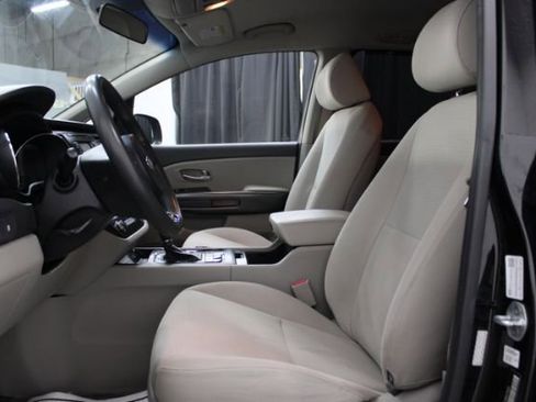 Used 2016 Kia Sedona LX w/ LX Convenience Package image 13