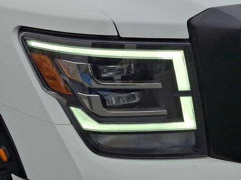 Certified 2023 Nissan Titan PRO-4X w/ Pro-4x Convenience Package image 11