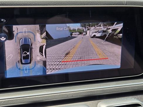 Used 2025 Mercedes-Benz GLE 450e 4MATIC image 23
