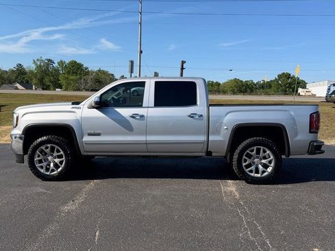 Used 2018 GMC Sierra 1500 SLT w/ Texas SLT Premium Package image 3