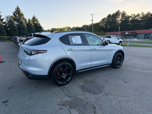 Used 2024 Alfa Romeo Stelvio Ti w/ Performance Driving Package AWD/4WD image 6