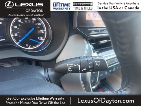 Used 2023 Toyota Venza XLE image 20