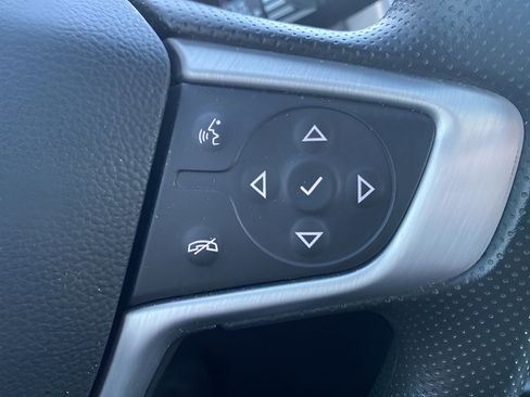 Used 2024 GMC Terrain SLE image 14