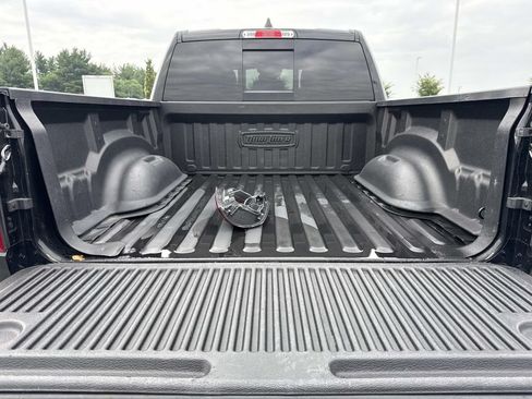 Used 2023 RAM 1500 Laramie AWD/4WD image 22