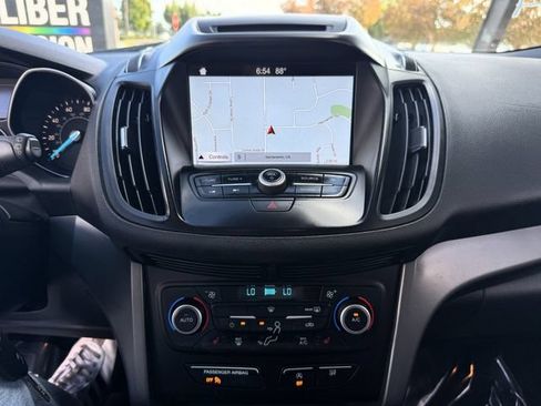 Used 2018 Ford Escape SE w/ SE Sync 3 Package FWD image 20