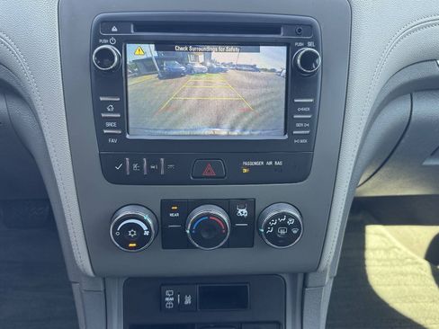 Used 2017 Chevrolet Traverse LS FWD image 26