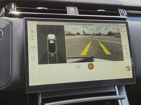 Used 2025 Land Rover Range Rover Velar Dynamic SE image 19