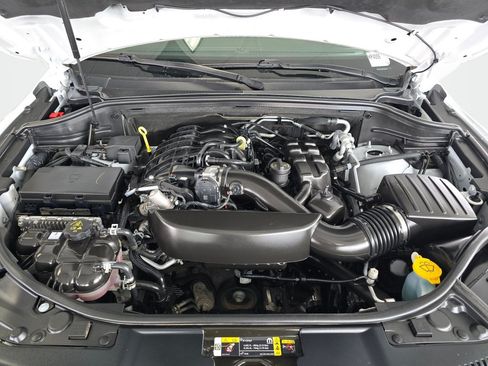 Used 2025 Dodge Durango GT AWD/4WD image 12
