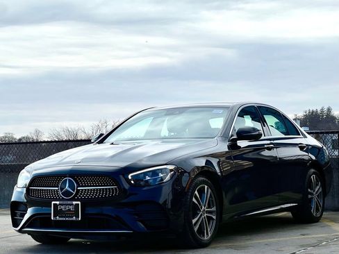 Certified 2022 Mercedes-Benz E 350 4MATIC Sedan image 4