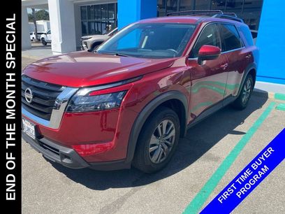 Used 2024 Nissan Pathfinder SV
