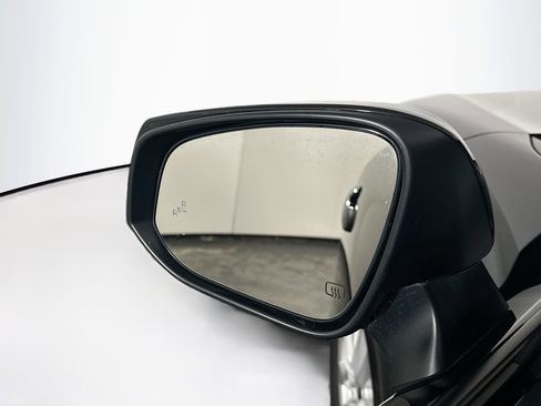 Used 2025 Toyota Corolla Cross LE image 16