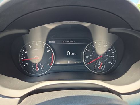 Used 2018 Kia Stinger Premium AWD/4WD image 29