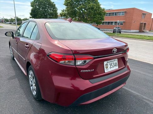 Used 2022 Toyota Corolla LE w/ Carpet Mat Package (TMS) FWD image 7