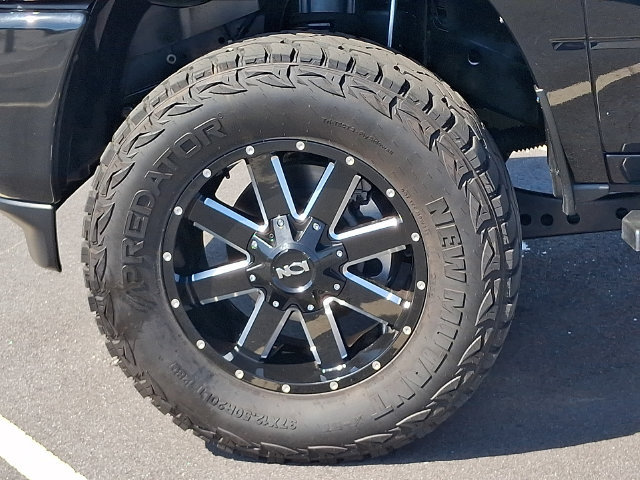 Used 2024 RAM 2500 Tradesman w/ Chrome Appearance Group AWD/4WD image 8