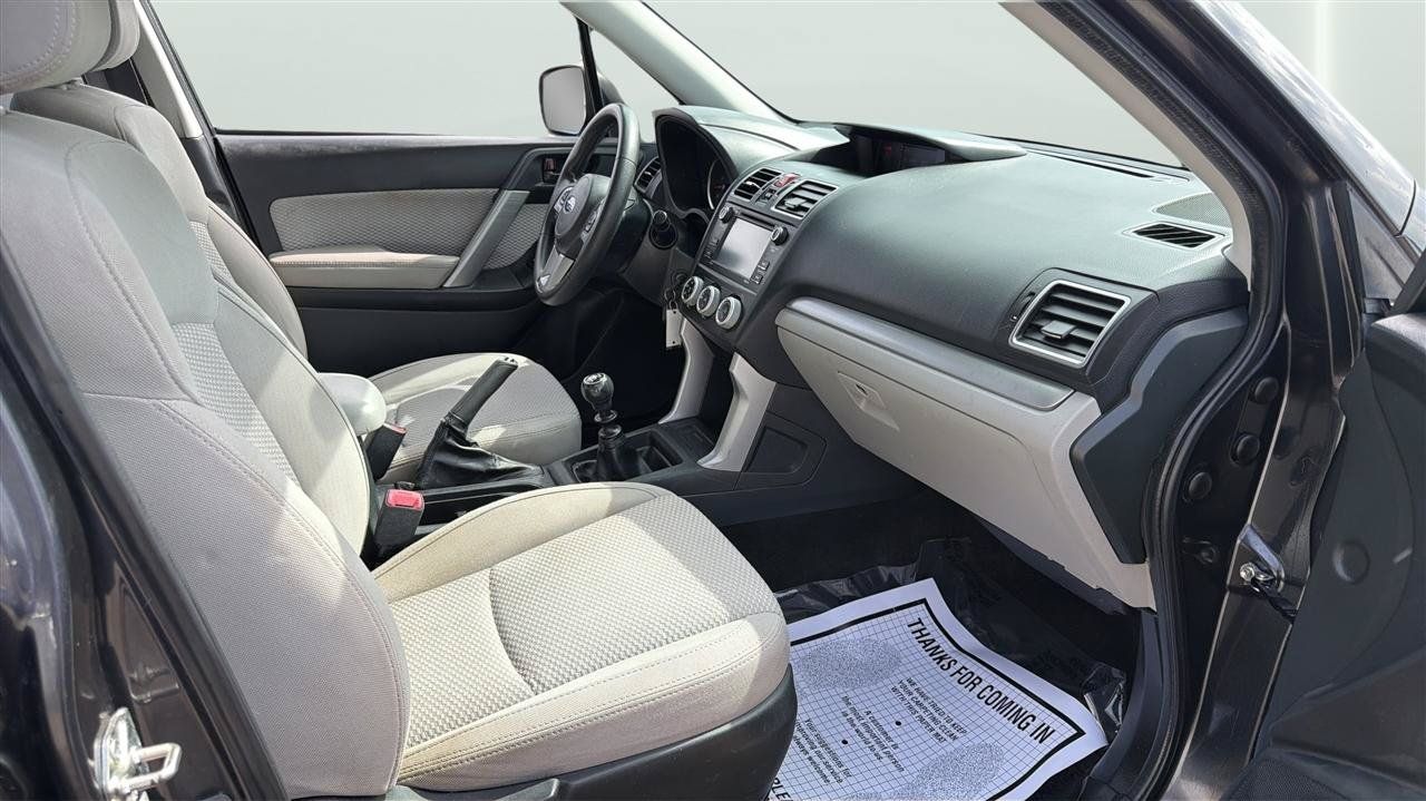 Used 2017 Subaru Forester 2.5i AWD/4WD image 15