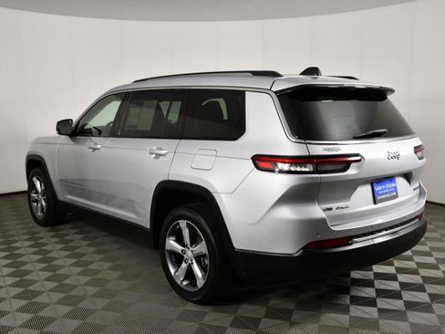 Used 2021 Jeep Grand Cherokee L Limited w/ Trailer Tow Group (B) AWD/4WD image 8