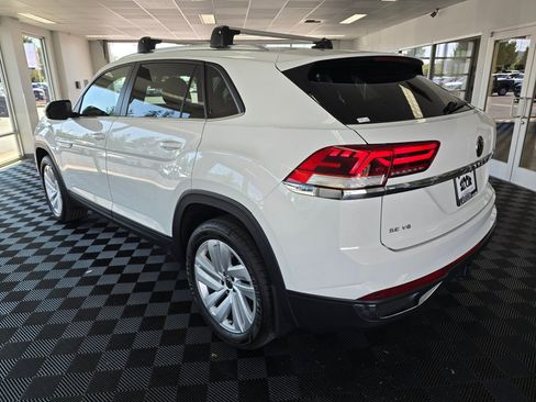 Used 2023 Volkswagen Atlas Cross Sport SE AWD/4WD image 5