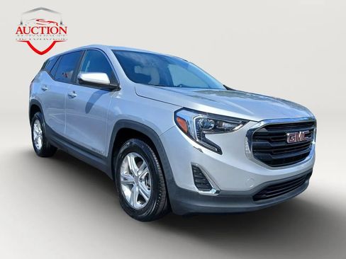 Used 2021 GMC Terrain SLE FWD image 3
