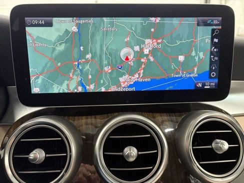 Used 2019 Mercedes-Benz C 300 4MATIC Sedan image 20