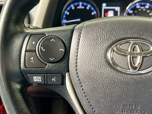 Used 2016 Toyota RAV4 XLE image 18