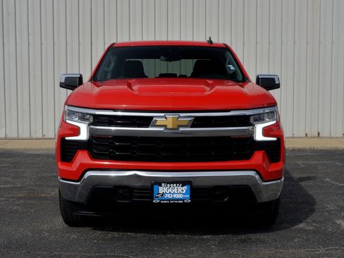 Used 2023 Chevrolet Silverado 1500 LT image 3