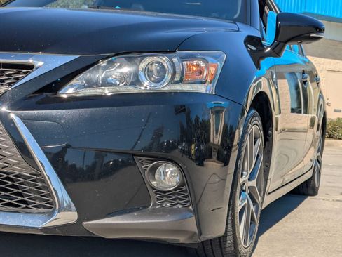 Used 2016 Lexus CT 200h image 5