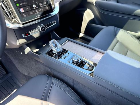 New 2026 Volvo XC90 B6 Plus w/ Protection Package AWD/4WD image 10