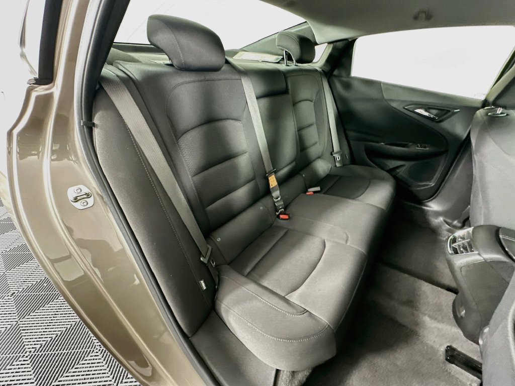 Used 2024 Chevrolet Malibu LT FWD image 34