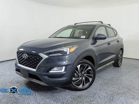 Used 2021 Hyundai Tucson Sport image 3