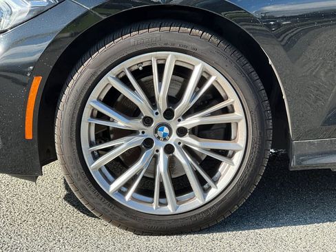 Used 2023 BMW 330i xDrive Sedan w/ Driving Assistance Package image 27