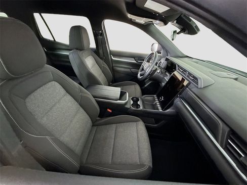 Used 2025 GMC Terrain Elevation image 19