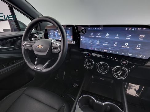 Used 2024 Chevrolet Blazer EV LT AWD/4WD image 25