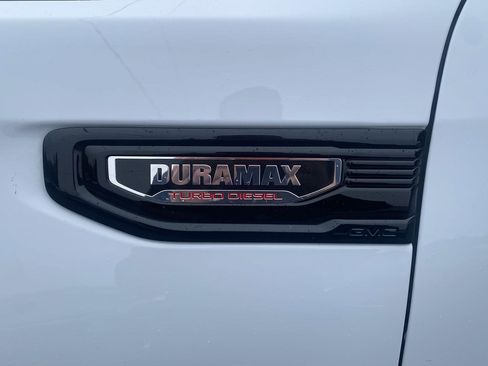 Used 2025 GMC Sierra 1500 Elevation image 10