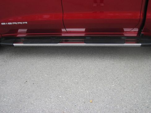 Used 2023 GMC Sierra 1500 SLT w/ SLT Premium Package image 6