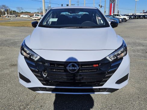 New 2025 Nissan Versa SR image 17