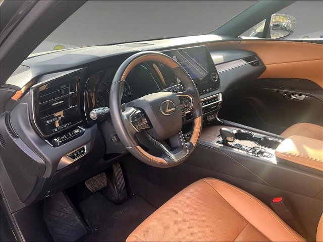 Used 2024 Lexus RX 350 Premium w/ Cold Area Package AWD/4WD image 14