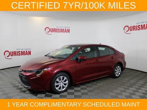 Used 2025 Toyota Corolla LE FWD image 3
