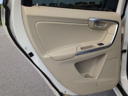 Used 2014 Volvo XC60 3.2 FWD image 25