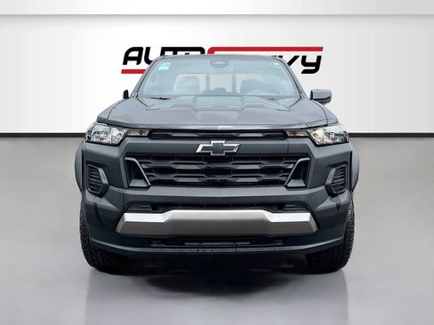 Used 2024 Chevrolet Colorado Trail Boss w/ Advanced Trailering Package AWD/4WD image 2