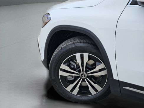Certified 2026 Mercedes-Benz GLA 250 image 9