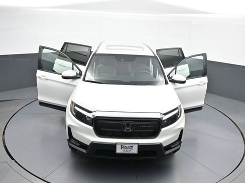 Certified 2024 Honda Passport EX-L image 46