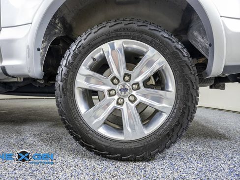 Used 2019 Ford F150 Platinum w/ Equipment Group 701A Luxury AWD/4WD image 51